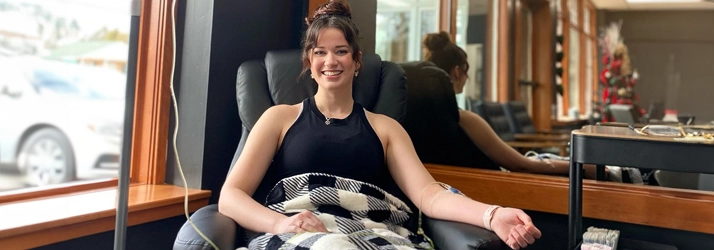 Neuropathy Davenport Iowa Staff Member Receiving IV Therapy